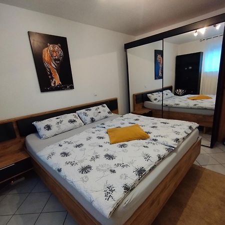Ferienwohnung Eneya Rotenburg an der Fulda Exterior foto